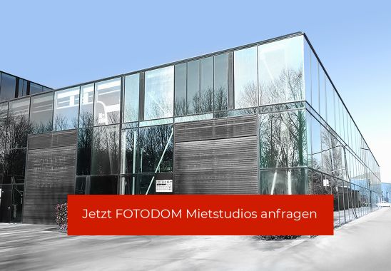 FOTODOM Mietstudio Köln Aussenansicht Toreinfahrt